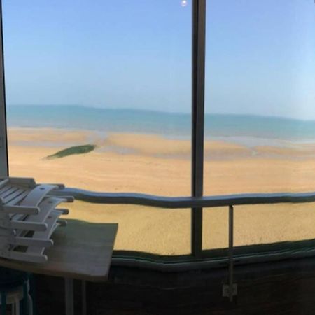 Appartement T2 Avec Vue Sur Mer Directe ! Courseulles-sur-Mer Exterior photo