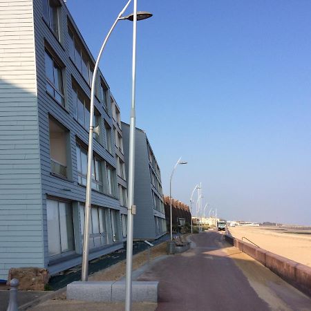 Appartement T2 Avec Vue Sur Mer Directe ! Courseulles-sur-Mer Exterior photo