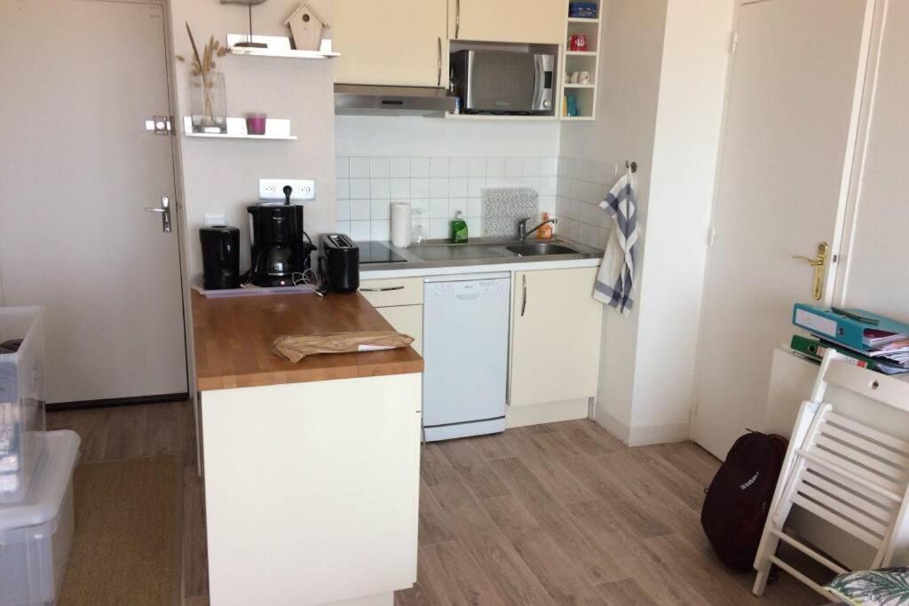 Appartement T2 Avec Vue Sur Mer Directe ! Courseulles-sur-Mer Exterior photo