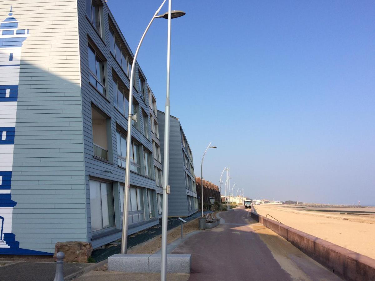 Appartement T2 Avec Vue Sur Mer Directe ! Courseulles-sur-Mer Exterior photo
